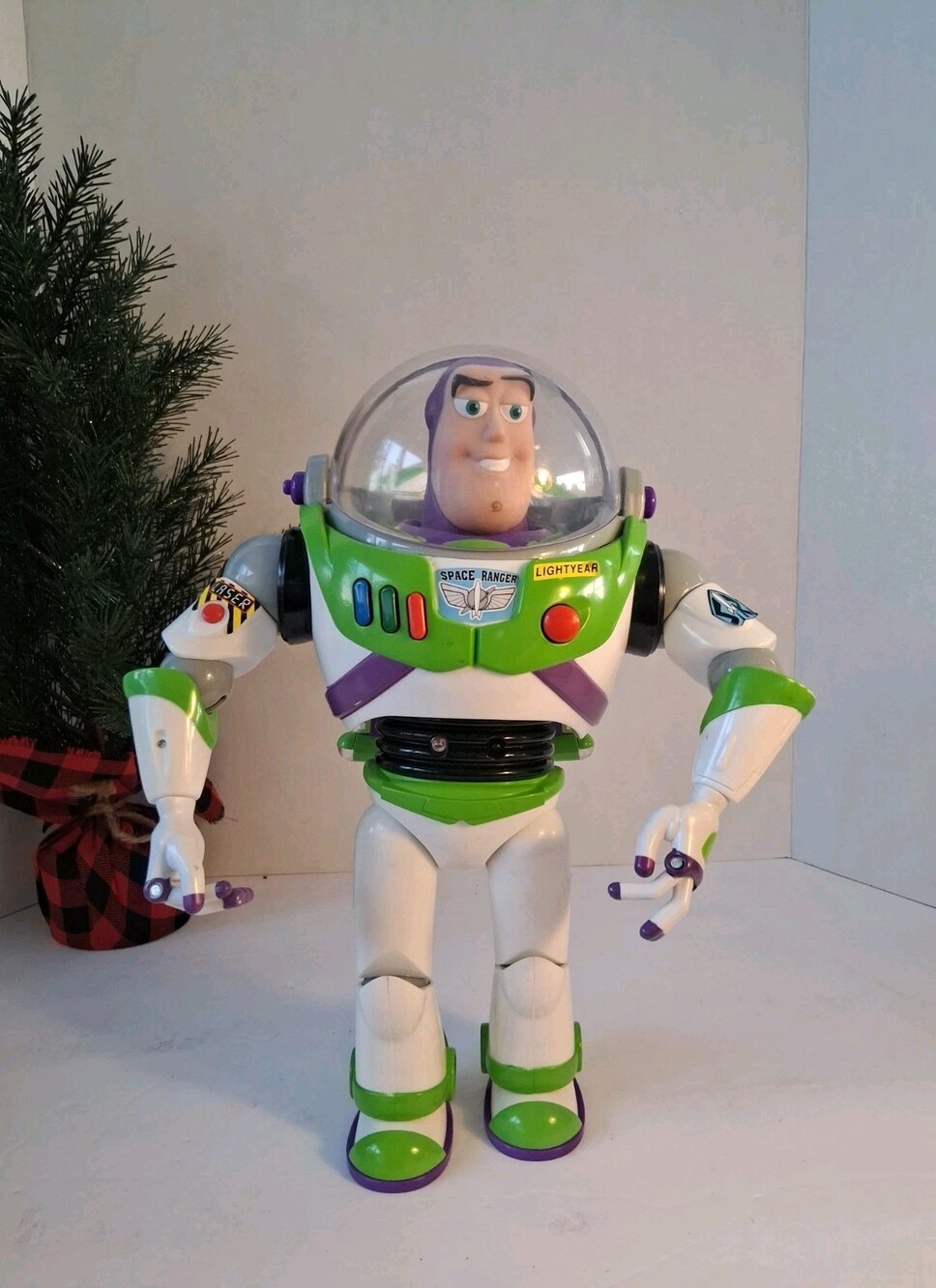VTG 90's Euro Disney/ Disney Store 12" Buzz Lightyear Talking Figure;Mint Cond!